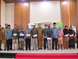 Bupati Bangka Fery Insani Serahkan Bantuan Baznas kepada 1000 Mustahik