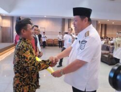 Wujud Nyata Dukungan Pemprov Babel kepada Masyarakat, Gubernur Hidayat Salurkan Dana Hibah