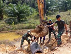 Tingkatkan Aksesibilitas di Pulau Lepar, Satgas TMMD ke-127 Kodim 0432/Basel Pasang Gorong-Gorong Beton di 10 Titik