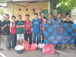 ICI Bangka Barat dan AIS Mentok Berbagi Takjil di Mentok