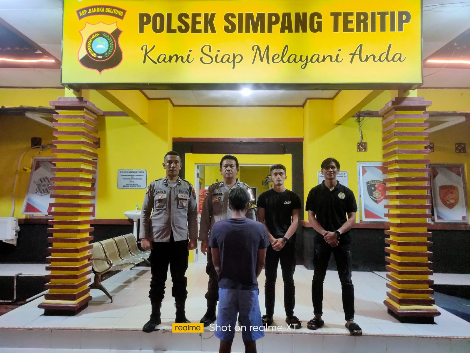 Polisi amankan terduga pelaku pencurian sawit di wilayah hukum Polsek Simpang Teritip. (Humas Polres Babar)