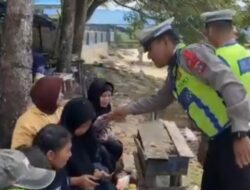 Tiga Pantai Dipadati Wisatawan, Polisi Imbau Waspada