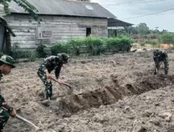 Dukung Hanpangan Nasional, Satgas TMMD Kodim 0432/Basel Bersama Warga Tanam Jagung dan Kacang Tanah