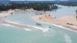 Gandeng Mitra Usaha, PT Timah Lakukan Pengerukan Muara Air Kantung Guna Permudah Akses Nelayan