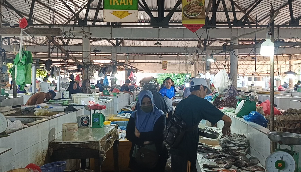 Kondisi Pasar Ikan Mentok, Kabupaten Bangka Barat. Rabu (6/5/2026). (Babelhits.com)