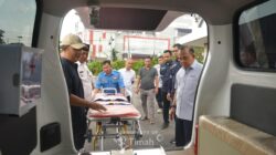 Penyerahan Ambulans dari PT Timah untuk Warga Temberan, Mudahkan Akses Layanan Kesehatan