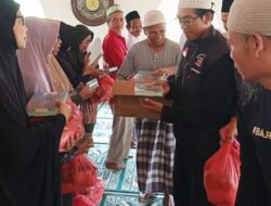Tak Sekadar Touring, BMB Bawa Sembako untuk 35 Mustahiq di Parittiga