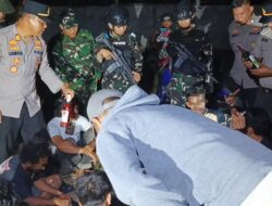 Patroli Gabungan di Bangka Barat Amankan 9 Pemuda, 5 Liter Arak Disita