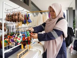PT Timah Sediakan Ruang UMKM Lewat Bazar UMKM, Dagangan Laris dan Produk Lokal Jadi Souvenir