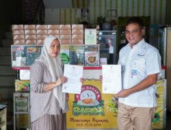 Fasilitasi Sertifikasi Halal, PT Timah Bantu UMKM Nasi Bakar Safira Tingkatkan Kepercayaan Konsumen