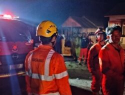 Kebakaran di Bangka Selatan, Satu Keluarga Dievakuasi dari Pondok yang Terkepung Asap