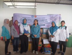 TP PKK dan GOW Bangka Barat Ringankan Beban Korban Kebakaran di Serdang